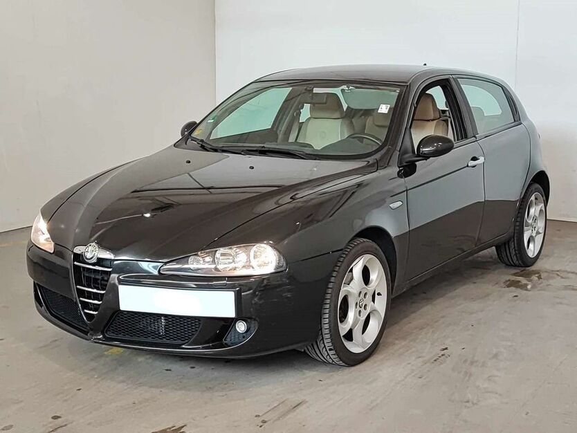 Alfa Romeo 147 100.000 km 1.950 € Dachau (bei München) 85221