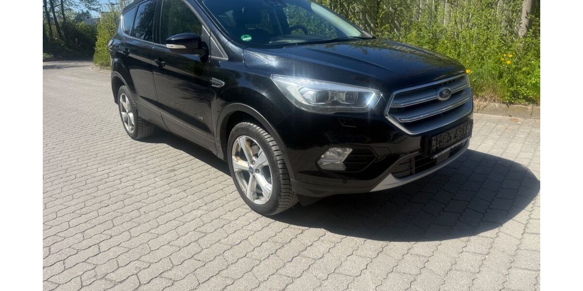 Ford Kuga 249.999 km 9.999 &euro; München 81245