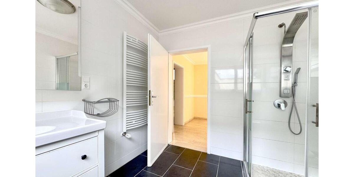 Einfamilienhaus München Sendling-Westpark - 3 Zimmer, 180 m&sup2;, 3.100&euro; | Angebot:26586678