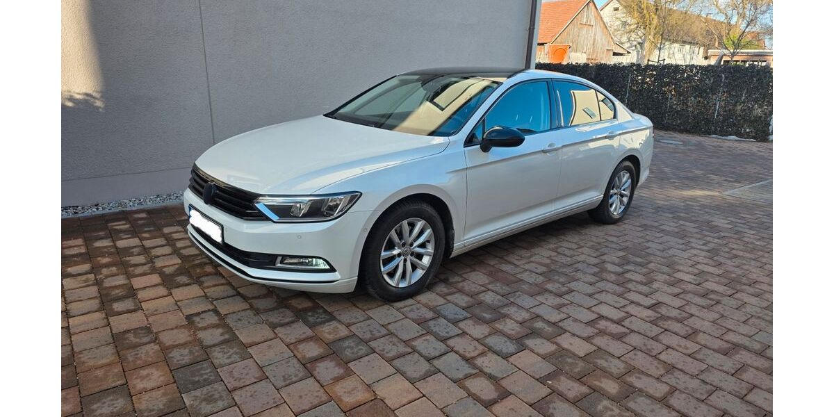 VW Passat 206.419 km 10.900 &euro; Neufahrn bei Freising 85375