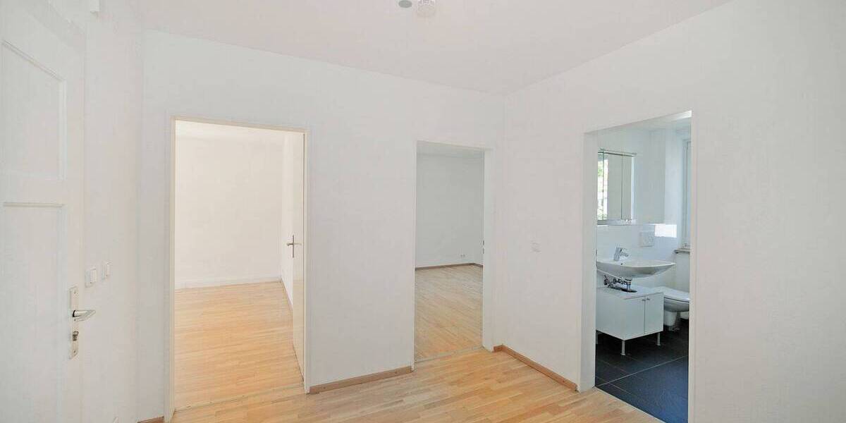 Etagenwohnung München Moosach - 3 Zimmer, 85 m&sup2;, 600.000&euro; | Angebot:26867036