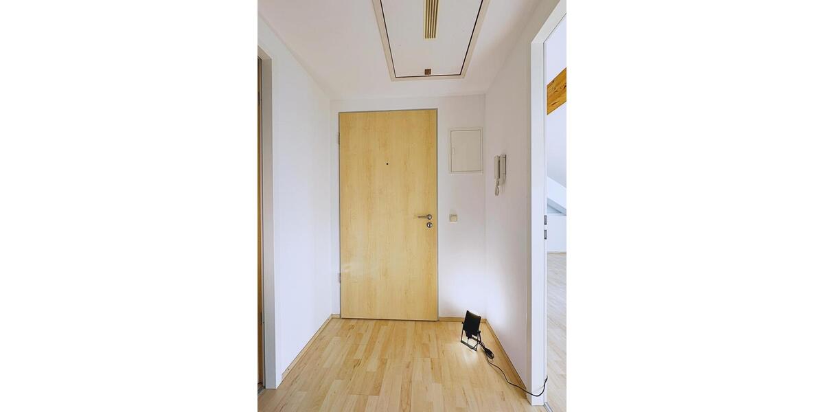 Dachgeschoßwohnung Pliening - 2 Zimmer, 51 m&sup2;, 1.030&euro; | Angebot:26402600