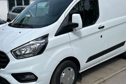 Ford Transit Custom 83.259 km 15.990 &euro; München 81825