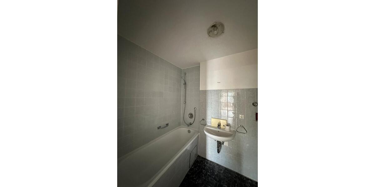 Etagenwohnung Haar - 3.5 Zimmer, 100 m&sup2;, 1.565&euro; | Angebot:25082617