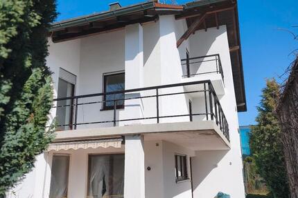 Haus Fürstenfeldbruck - 6 Zimmer, 225 m&sup2;, 3.150&euro; | Angebot:25654866