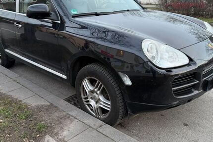 Porsche Cayenne 305.000 km 2.999 &euro; München 81829
