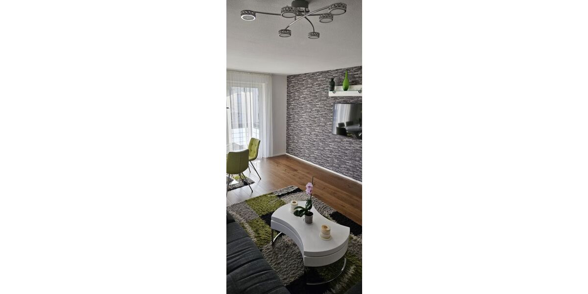 Provisionsfrei* (Von Privat) Charmante 4-Zimmer Wohnung mit Balkon sowie Außenstellplatz in Kirchheim bei München - Etagenwohnung Kirchheim bei München | Angebot:24356453
