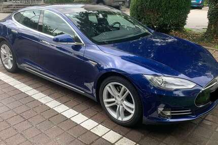 Tesla Model S 246.000 km 15.000 € München 80339