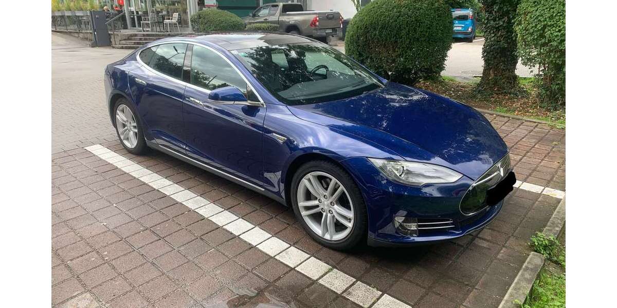 Tesla Model S 246.000 km 15.000 € München 80339