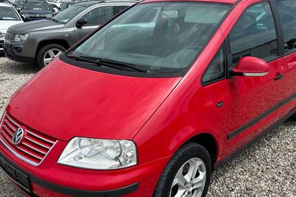VW Sharan 150.000 km 2.999 &euro; München 81829