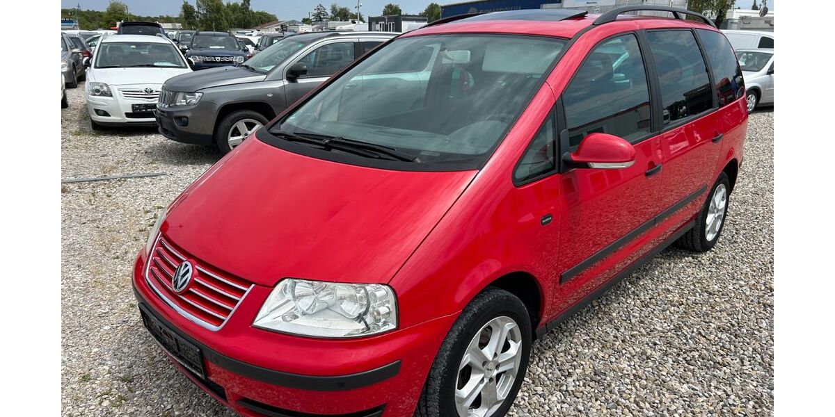 VW Sharan 150.000 km 2.999 &euro; München 81829