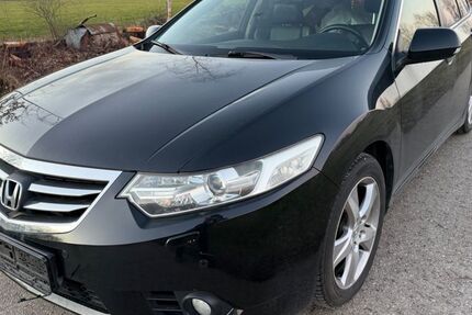 Honda Accord 236.000 km 4.999 &euro; München 81829