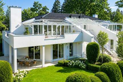 Haus Grünwald - 8 Zimmer, 406 m&sup2;, 3.580.000&euro; | Angebot:26555508