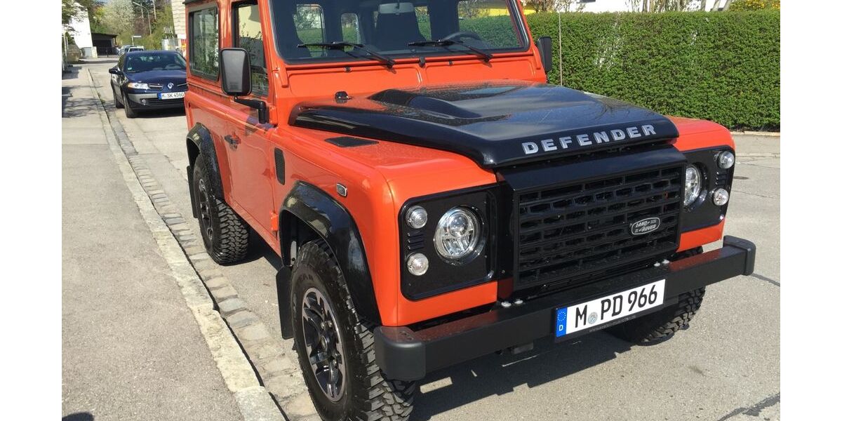 Land Rover Defender 14.234 km 77.500 &euro; München 80999