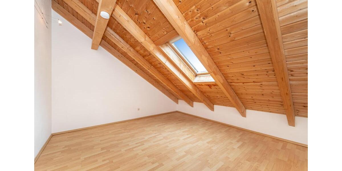 Reihenhaus Egling - 7 Zimmer, 162 m&sup2;, 2.050&euro; | Angebot:25305869