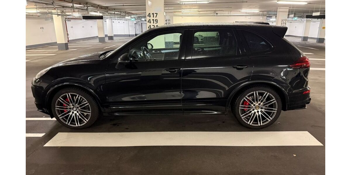 Porsche Cayenne 170.000 km 34.900 &euro; München 80538