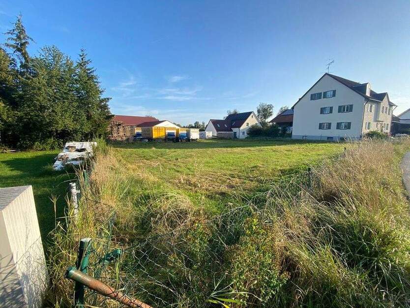 485 m² Baugrund mit eine DHH mit ca. 125 m² Wohnfläche in Bergkirchen-Feldgeding!