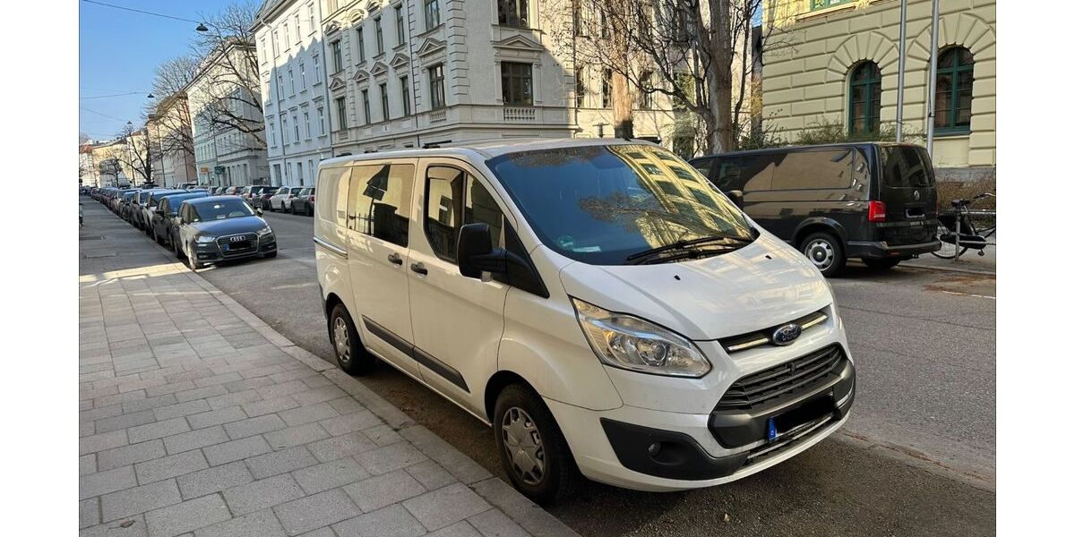 Ford Transit Custom 102.000 km 17.300 &euro; München 80337