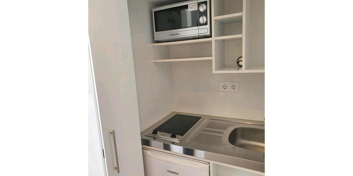 Dachgeschoßwohnung Oberschleißheim - 1 Zimmer, 16 m&sup2;, 550&euro; | Angebot:24842156