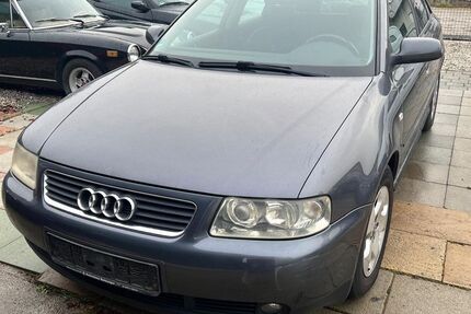 Audi A3 202.466 km 999 &euro; München 81829