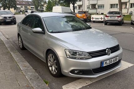 VW Jetta 159.000 km 7.500 &euro; München 80689