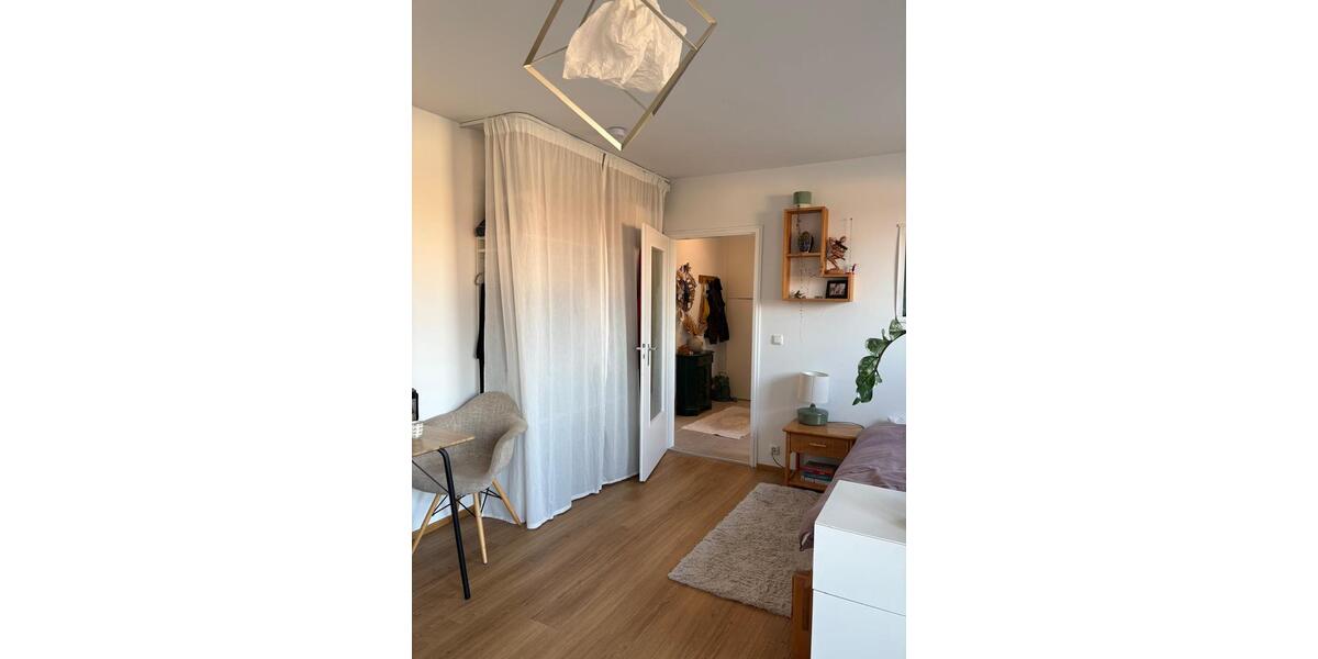 Dachgeschoßwohnung München Maxvorstadt - 1 Zimmer, 38 m&sup2;, 1.300&euro; | Angebot:26234779