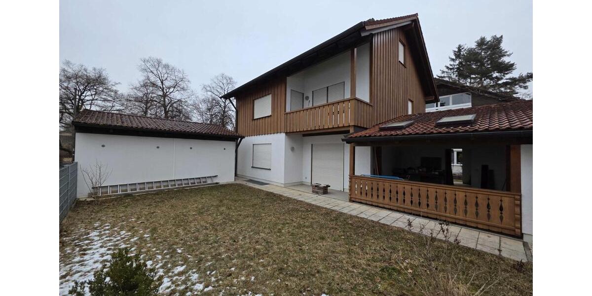 Einfamilienhaus Neubiberg - 4 Zimmer, 137 m&sup2;, 2.860&euro; | Angebot:26035916