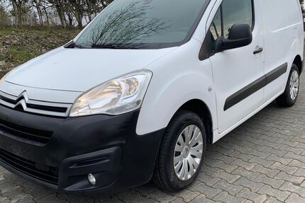 Citroen Berlingo 448.355 km 3.200 &euro; München 81243