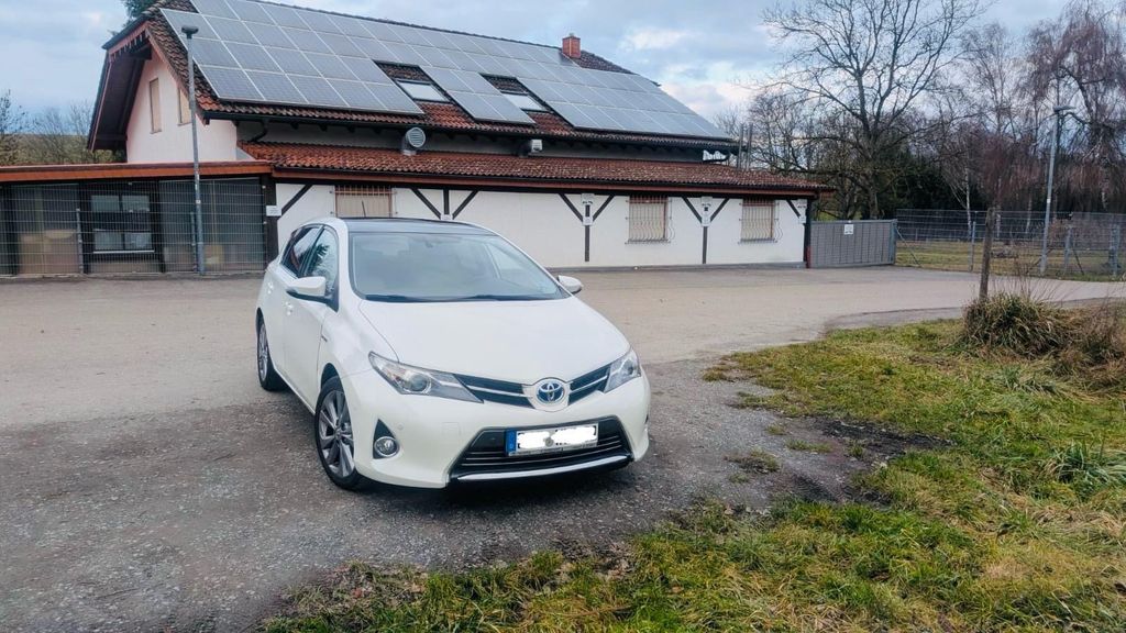Toyota Auris 200.000 km 7.499 &euro; München 81737