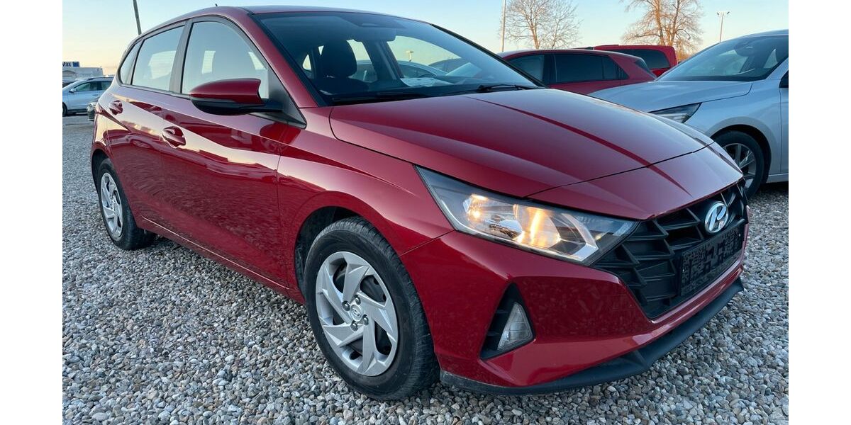 Hyundai i20 60.112 km 11.990 &euro; München 81829