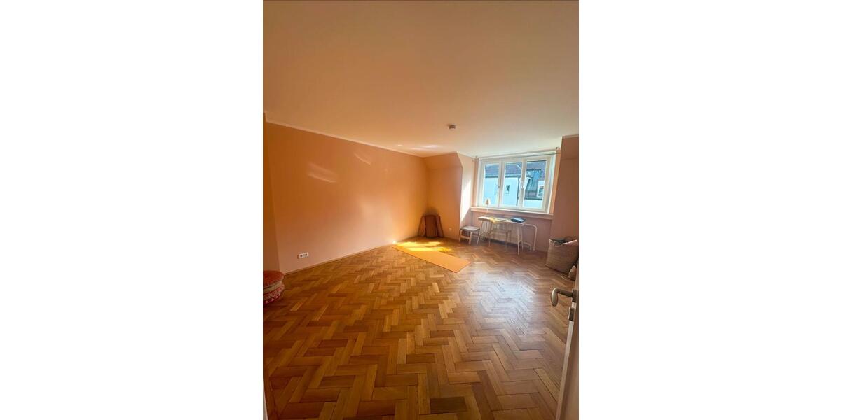 Einfamilienhaus München Maxvorstadt - 1 Zimmer, 25 m&sup2;, 700&euro; | Angebot:25751319