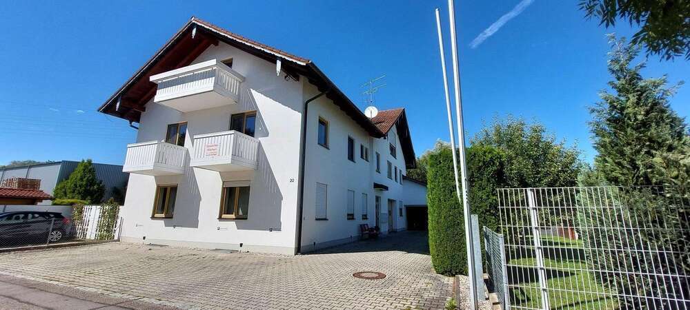 Büro in Neuching 495 € 28.01 m²
