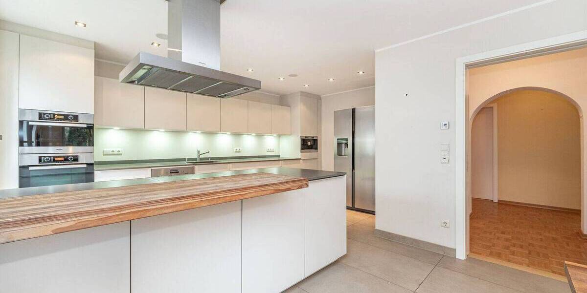 Mehrfamilienhaus, Wohnhaus München Trudering-Riem - 6 Zimmer, 223 m&sup2;, 898.000&euro; | Angebot:25666556