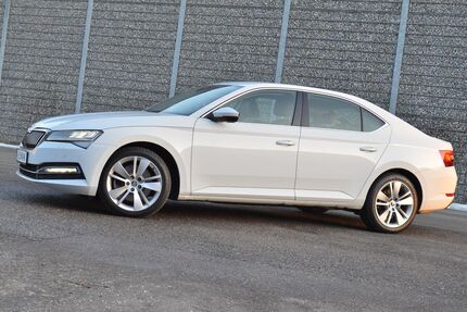 Skoda Superb 65.600 km 28.580 &euro; München 81243