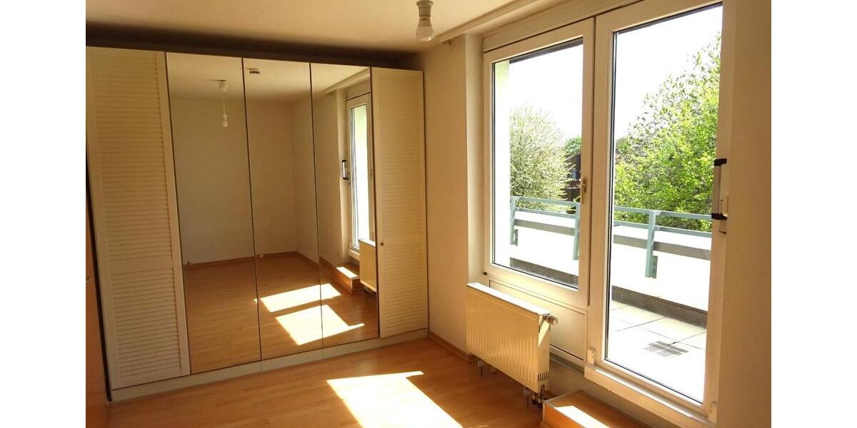 Exklusive Dachterrassen Wohnung, Alno Küche, Bad, TG-Einzelstellp 2 zimmer