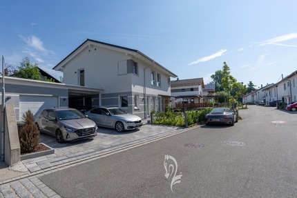 Modernes Architektenhaus mit A+ Energieeffizienz und großzügigem Raumangebot - Haus Ebersberg | Angebot:26992684