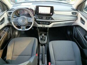 Suzuki SWIFT COMFORT+ HYBRID 11.900 km 17.666 € Höhenkirchen-Siegertsbrun 85635
