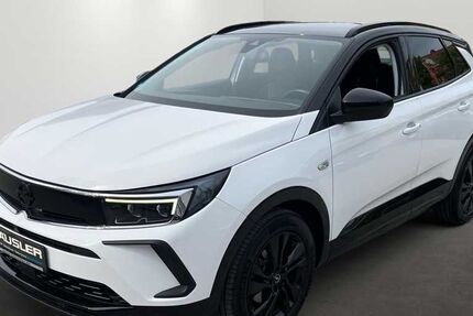 Opel Grandland (X) 68.028 km 19.870 &euro; München 81547