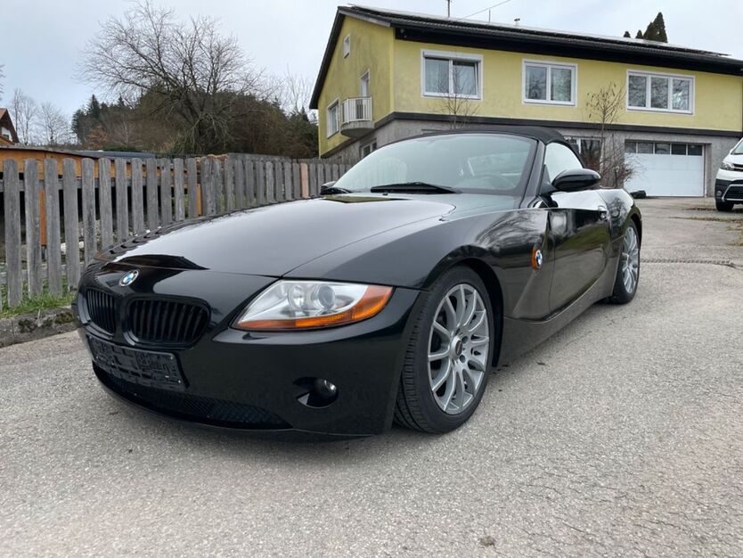 BMW Z4 128.850 km 9.999 € München 81673
