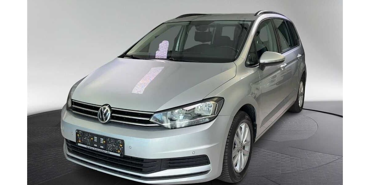 VW Touran 131.500 km 14.890 &euro; München 80339