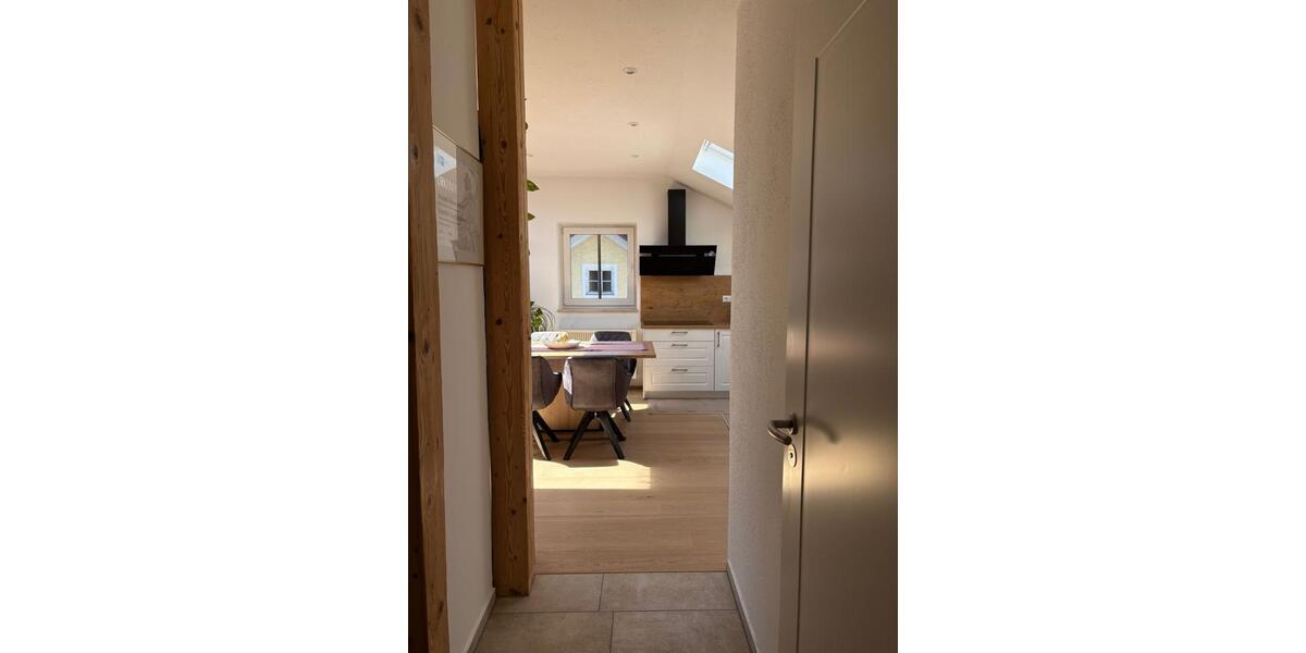 Dachgeschoßwohnung Taufkirchen - 2 Zimmer, 53 m&sup2;, 1.300&euro; | Angebot:26409762