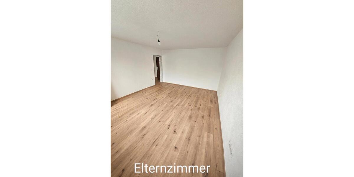 Etagenwohnung Germering - 4 Zimmer, 99 m&sup2;, 2.400&euro; | Angebot:25945342