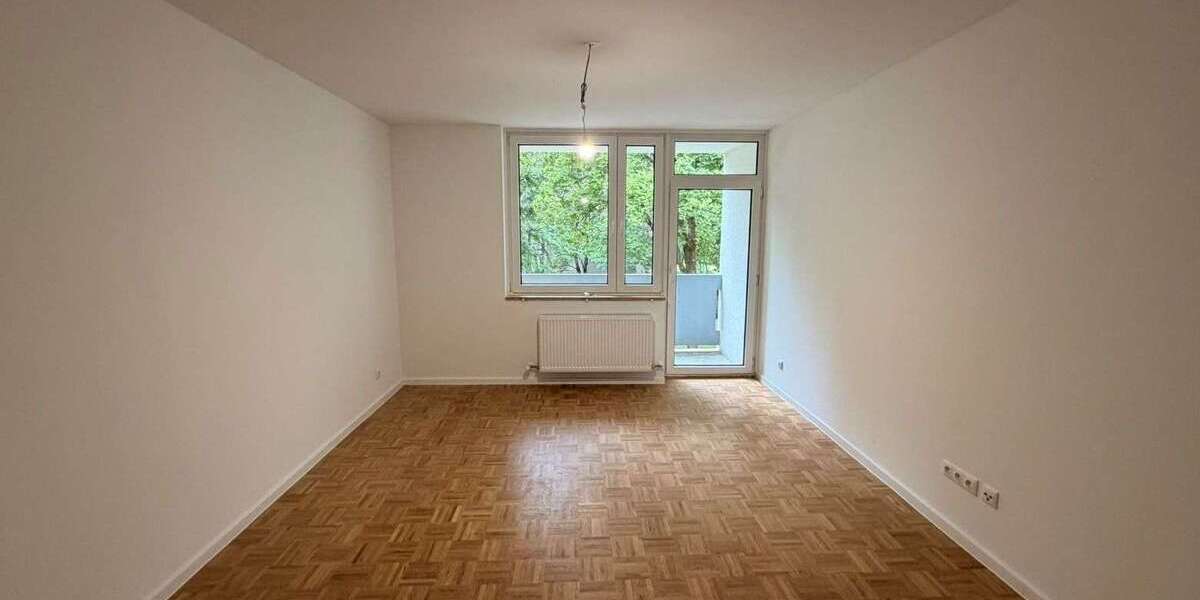 Etagenwohnung München Bogenhausen - 3.5 Zimmer, 87 m&sup2;, 1.537&euro; | Angebot:27017952