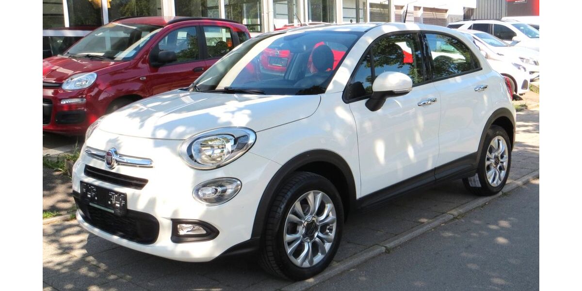 Fiat 500X 70.226 km 8.999 &euro; München 81825
