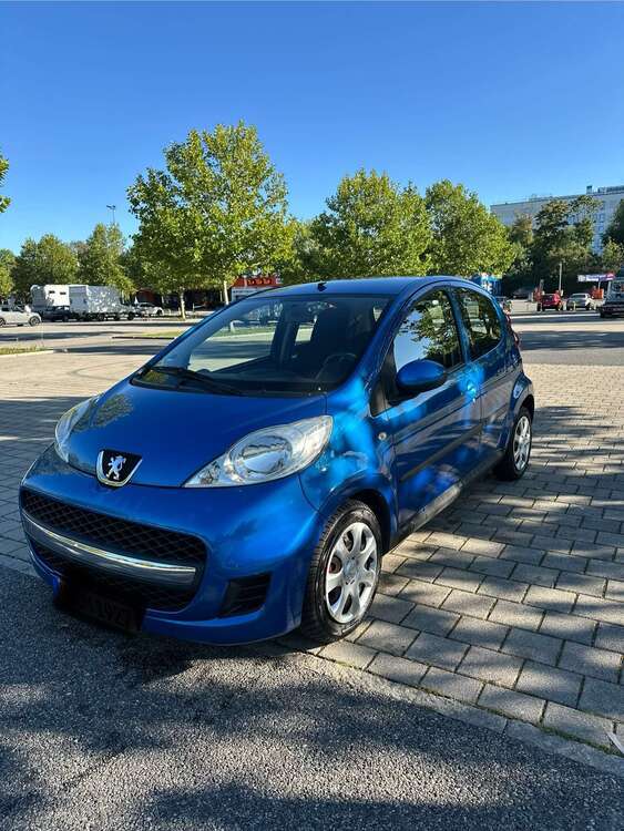 Peugeot 107 193.000 km 2.499 € München 80807