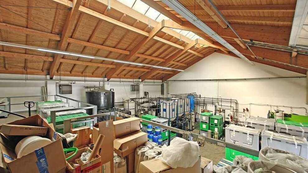 Halle in Dachau 4.410 € 340 m²