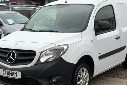 Mercedes-Benz Citan 133.000 km 5.450 &euro; München 81243