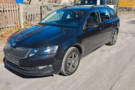 Skoda Octavia 94.000 km 13.900 &euro; München 81245