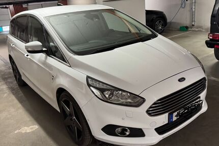 Ford S-Max 99.800 km 17.099 &euro; Sauerlach 82054