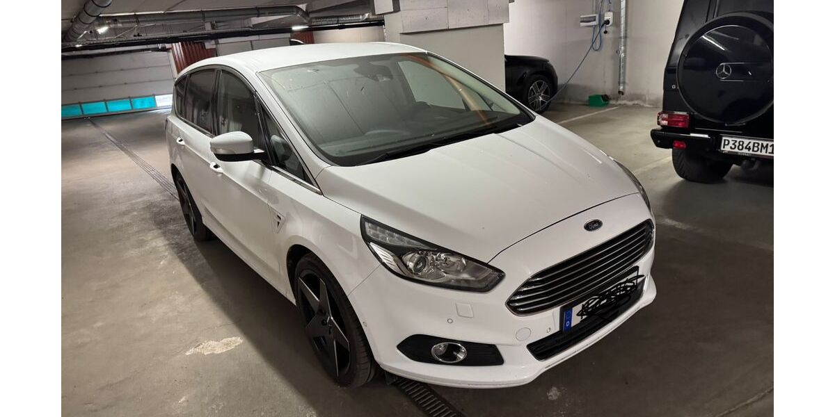 Ford S-Max 99.800 km 17.099 &euro; Sauerlach 82054